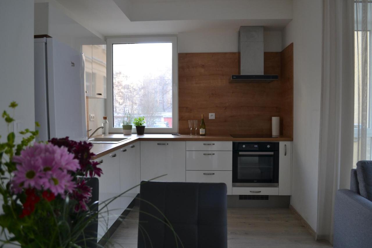 Elegant Escape Apartment II - City Centre Bratislava Exteriér fotografie